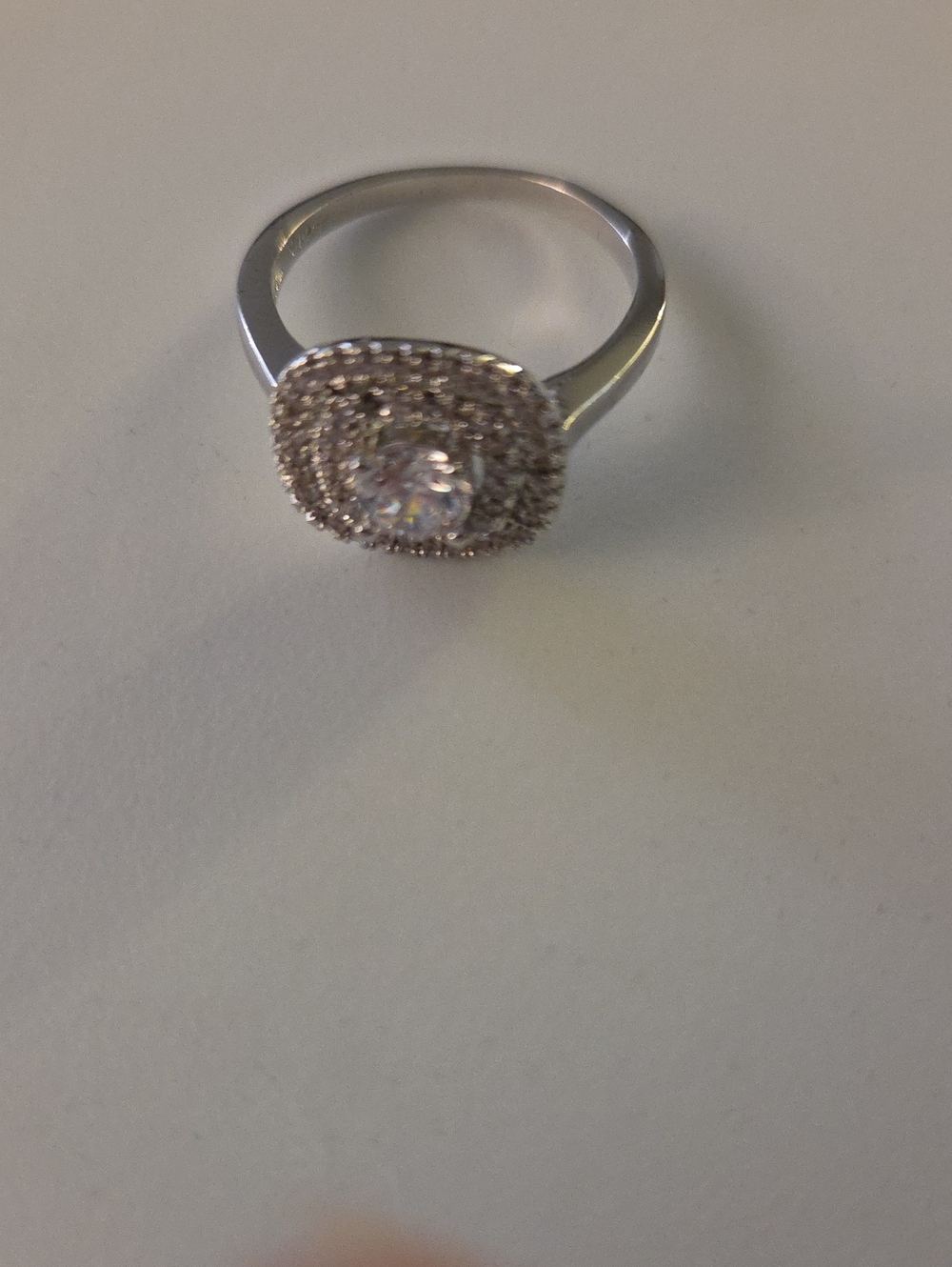 NEW - Ring...size 8 - Picture 3 of 5